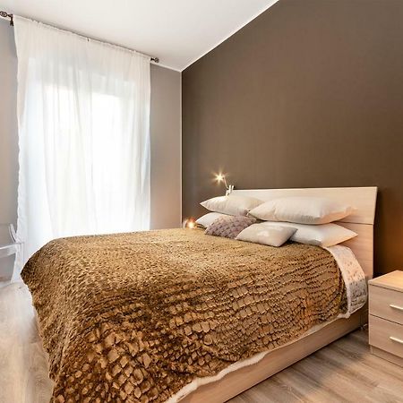 Verona Borgo Roma Apartment Екстер'єр фото