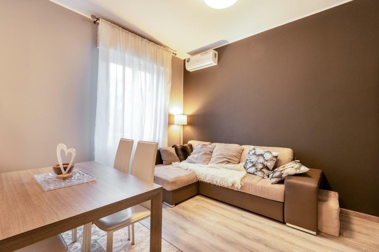 Verona Borgo Roma Apartment Екстер'єр фото