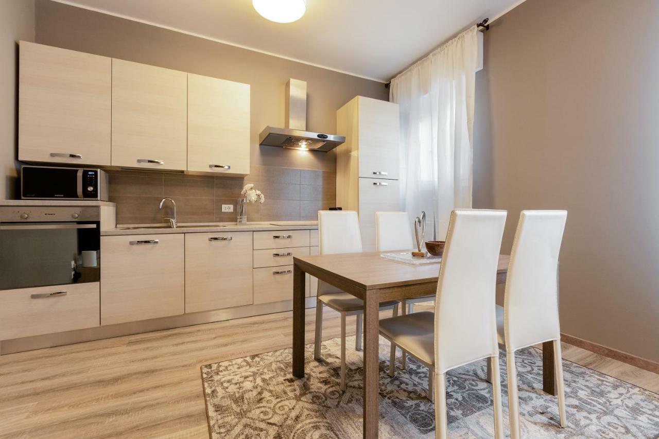 Verona Borgo Roma Apartment Екстер'єр фото